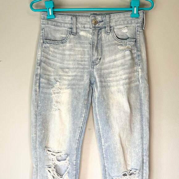 American Eagle Light Acid Wash Distressed 360° Next Level Stretch Jegging Sz 2 - Picture 6 of 12